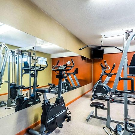 Quaint Inn & Suites McHenry Esterno foto